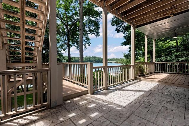 6183 Cardinal Drive, Gainesville, GA 30506