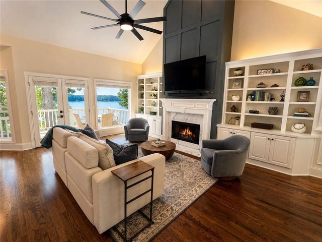 6183 Cardinal Drive, Gainesville, GA 30506