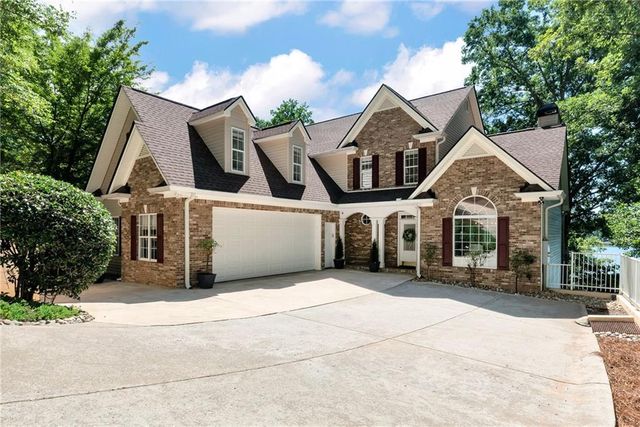 6183 Cardinal Drive, Gainesville, GA 30506