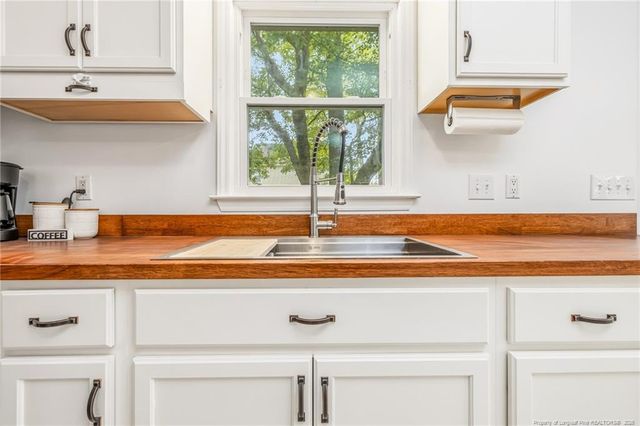 290 Rockfish Road, Raeford, NC 28376
