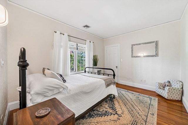 51 Fairfield St, Newton, MA 02460