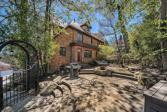51 Fairfield St, Newton, MA 02460