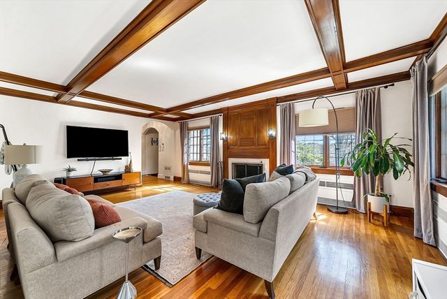 51 Fairfield St, Newton, MA 02460