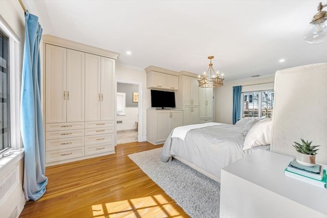 51 Fairfield St, Newton, MA 02460