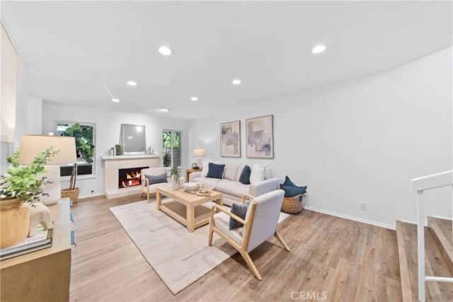 51 Ashbrook, Irvine, CA 92604