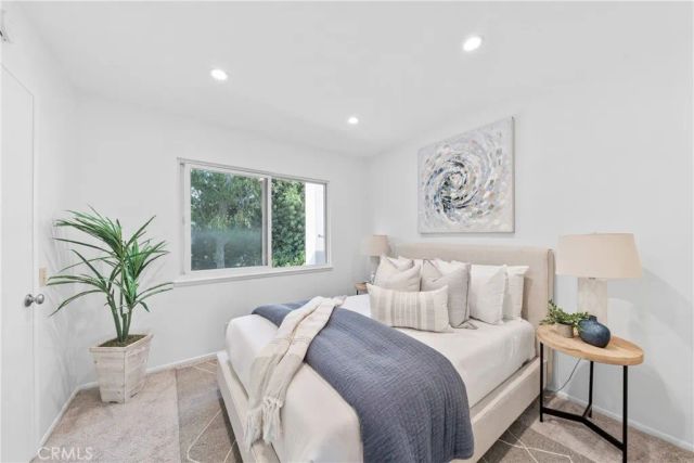 51 Ashbrook, Irvine, CA 92604