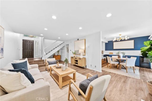51 Ashbrook, Irvine, CA 92604