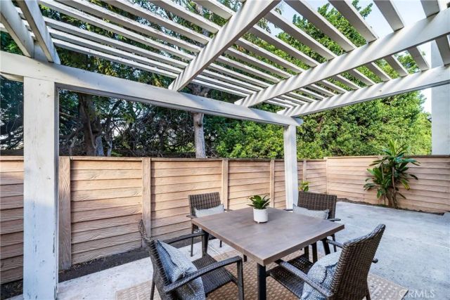 51 Ashbrook, Irvine, CA 92604