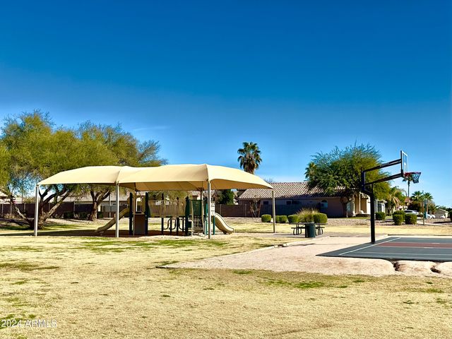 1360 S PORTLAND Avenue, Gilbert, AZ 85296