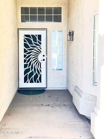 1360 S PORTLAND Avenue, Gilbert, AZ 85296