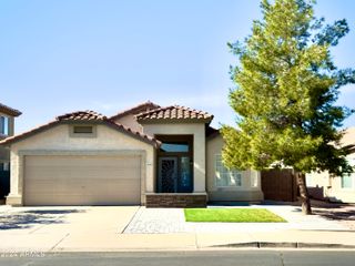 1360 S PORTLAND Avenue, Gilbert, AZ 85296