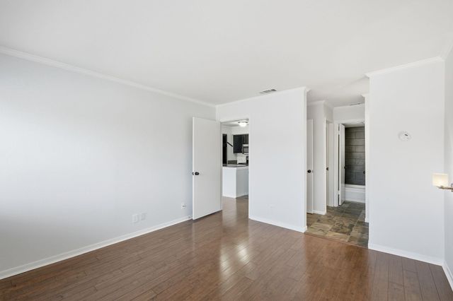 8888 Tallwood DR 2206, Austin, TX 78759