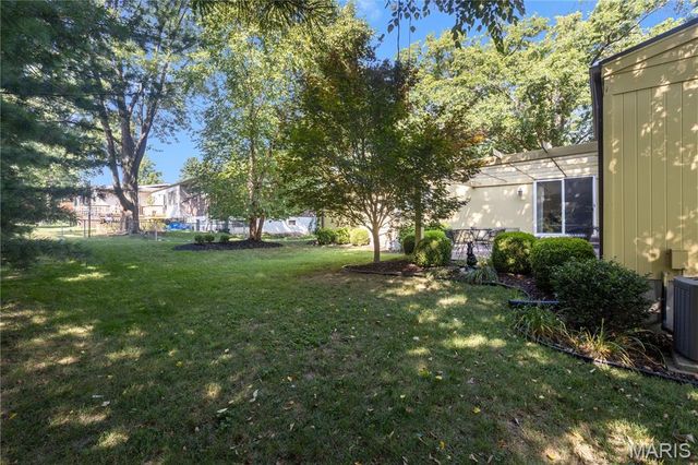 9218 Laramie Drive, St Louis, MO 63126