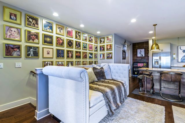 64 Fern Ave Unit 11, Nashville, TN 37207