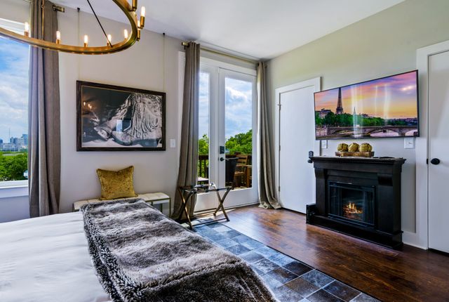 64 Fern Ave Unit 11, Nashville, TN 37207