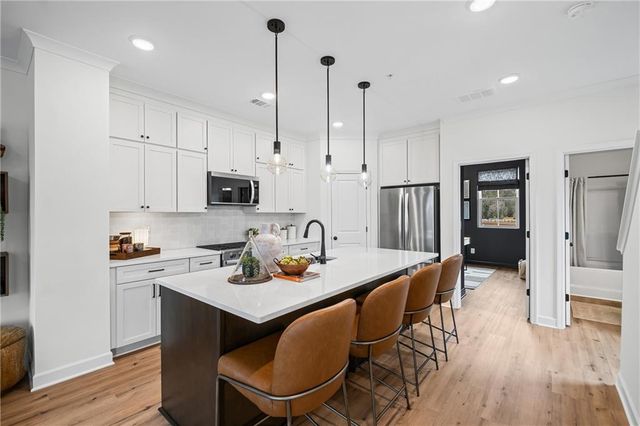 236 Village Overlook L2, Canton, GA 30114