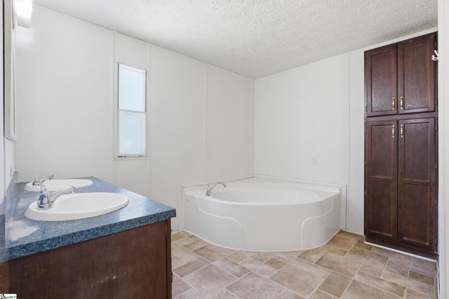 1171 Old Pelzer Road, Piedmont, SC 29673