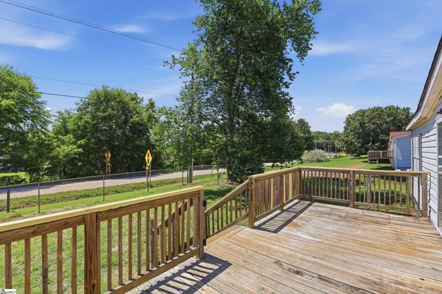 1171 Old Pelzer Road, Piedmont, SC 29673