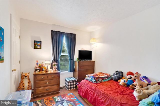 9 KATIE CT, Stewartstown, PA 17363