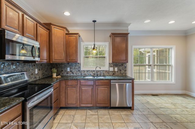 2527 Brantley Park Blvd, Maryville, TN 37804