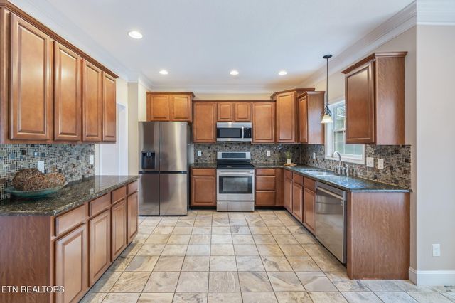 2527 Brantley Park Blvd, Maryville, TN 37804