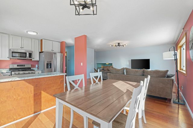 15720 Cicerone Path, Rosemount, MN 55068