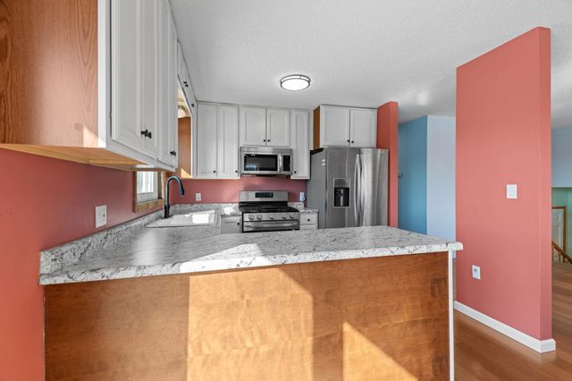 15720 Cicerone Path, Rosemount, MN 55068