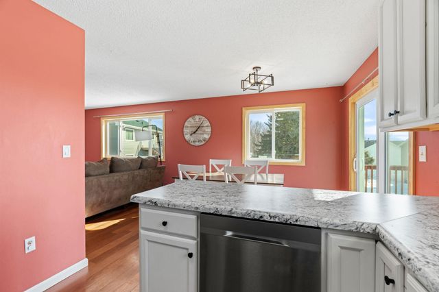 15720 Cicerone Path, Rosemount, MN 55068