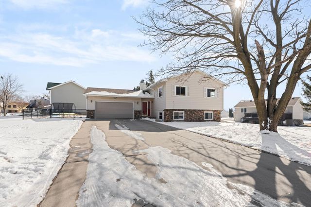 15720 Cicerone Path, Rosemount, MN 55068