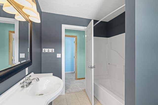 15720 Cicerone Path, Rosemount, MN 55068