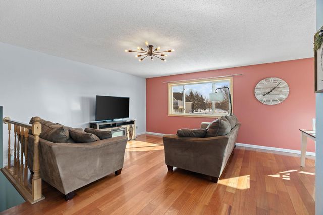 15720 Cicerone Path, Rosemount, MN 55068