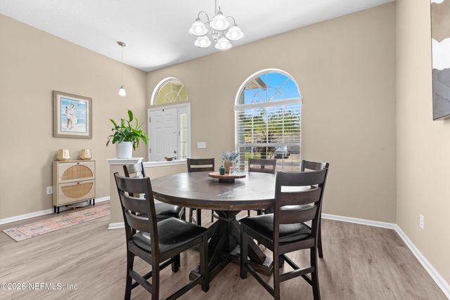 4600 CAPE ELIZABETH Court E, Jacksonville, FL 32277