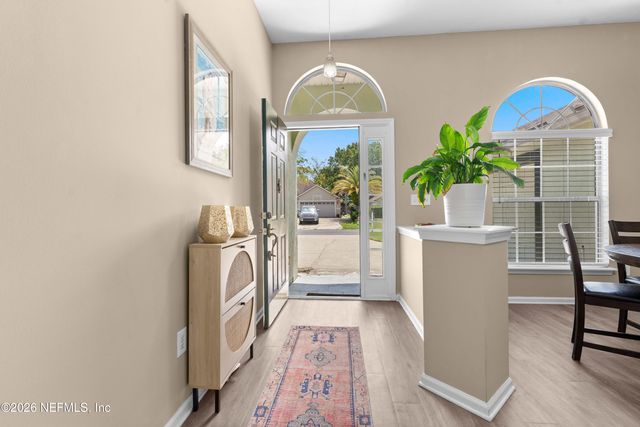 4600 CAPE ELIZABETH Court E, Jacksonville, FL 32277