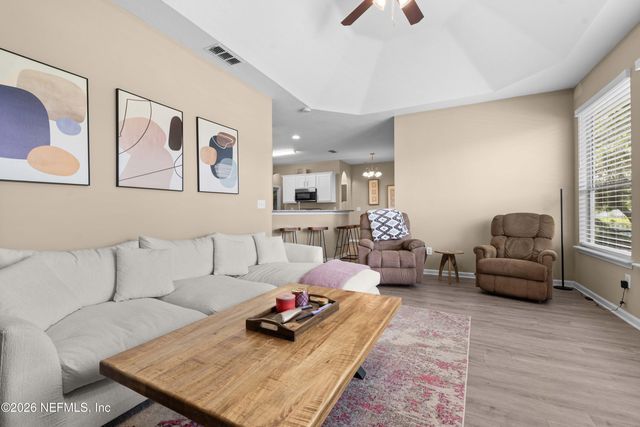 4600 CAPE ELIZABETH Court E, Jacksonville, FL 32277
