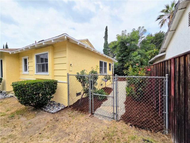 6543 Blewett, Van Nuys, CA 91406
