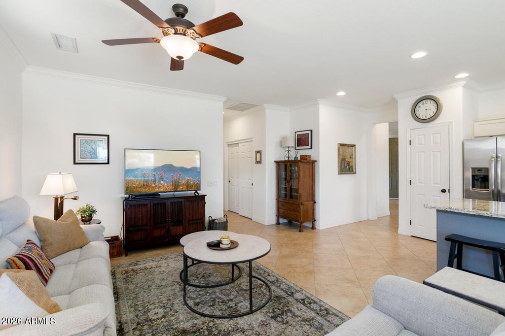 Image 12 of property listing at 19540 N WESSEX Drive, Surprise, AZ 85387