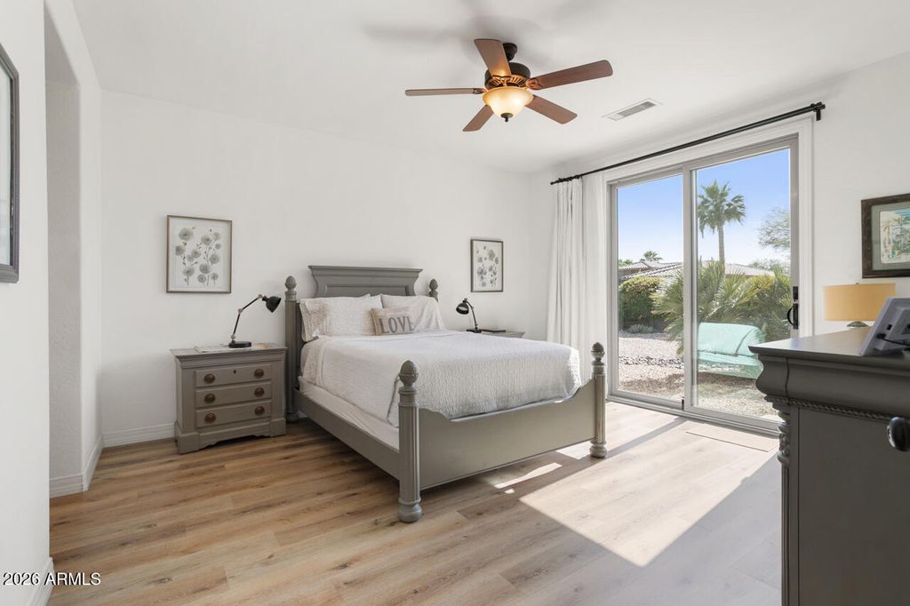Image 21 of property listing at 19540 N WESSEX Drive, Surprise, AZ 85387