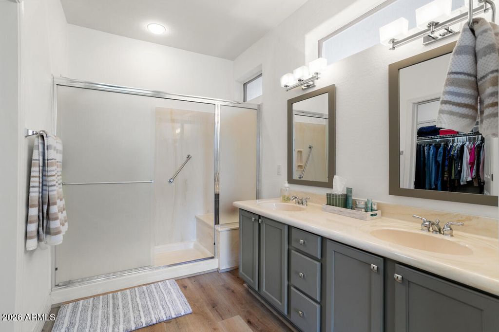Image 24 of property listing at 19540 N WESSEX Drive, Surprise, AZ 85387