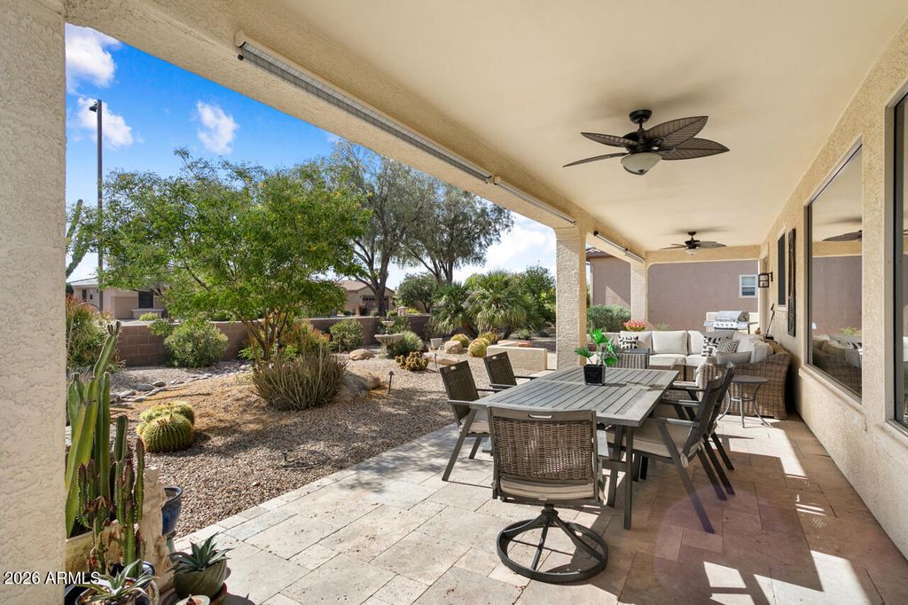 Image 35 of property listing at 19540 N WESSEX Drive, Surprise, AZ 85387