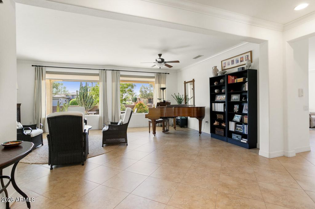 Image 6 of property listing at 19540 N WESSEX Drive, Surprise, AZ 85387