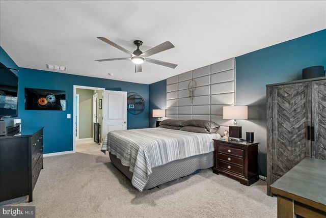 5 WILSON DR, Berryville, VA 22611