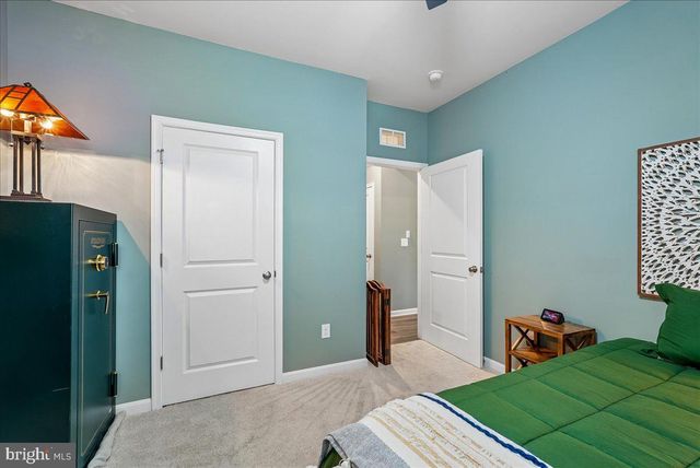 5 WILSON DR, Berryville, VA 22611