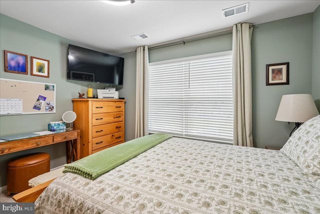 5 WILSON DR, Berryville, VA 22611