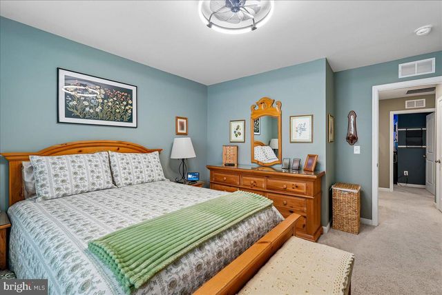 5 WILSON DR, Berryville, VA 22611