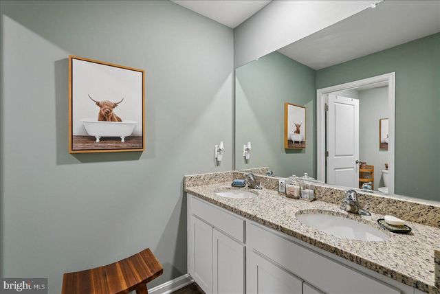 5 WILSON DR, Berryville, VA 22611