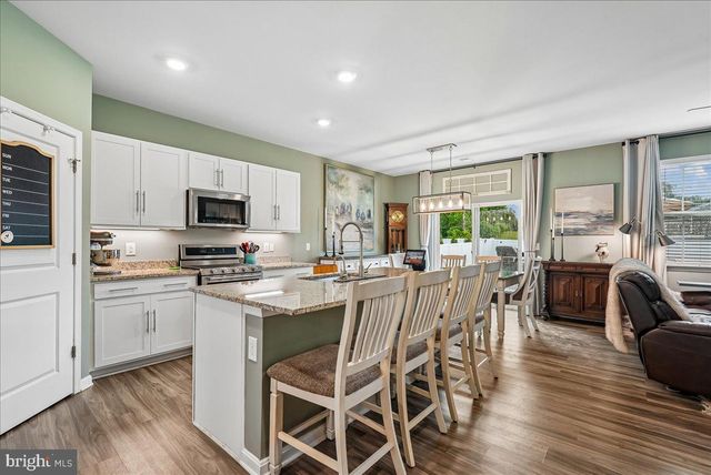 5 WILSON DR, Berryville, VA 22611