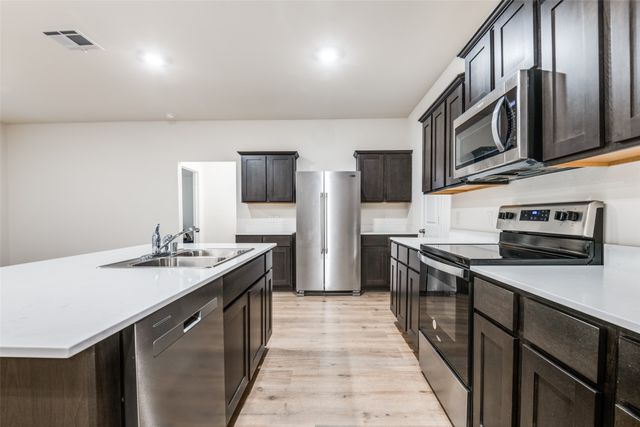 222 Redbarn Lane, Caddo Mills, TX 75135