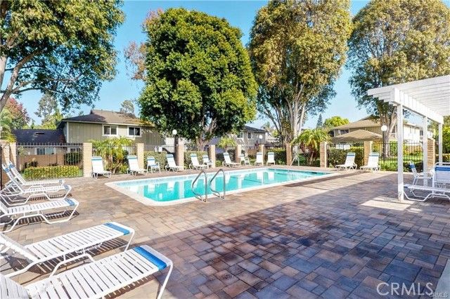 4612 Via Vista Circle 5, Huntington Beach, CA 92649