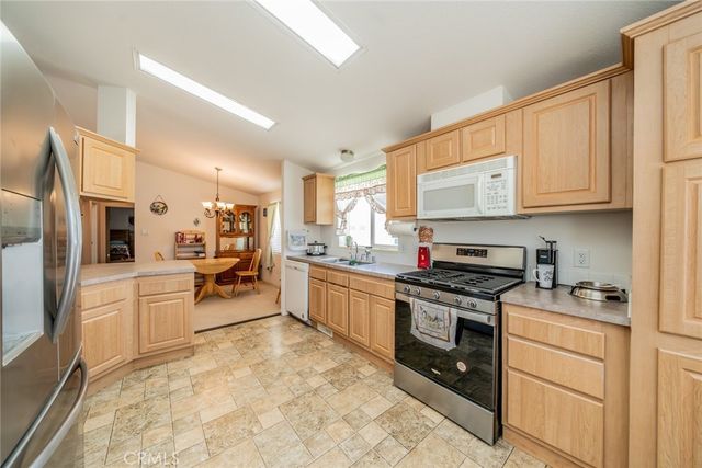22241 Nisqually 59, Apple Valley, CA 92308