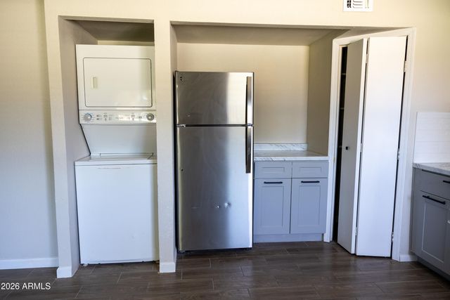6746 N 43RD Avenue, Glendale, AZ 85301